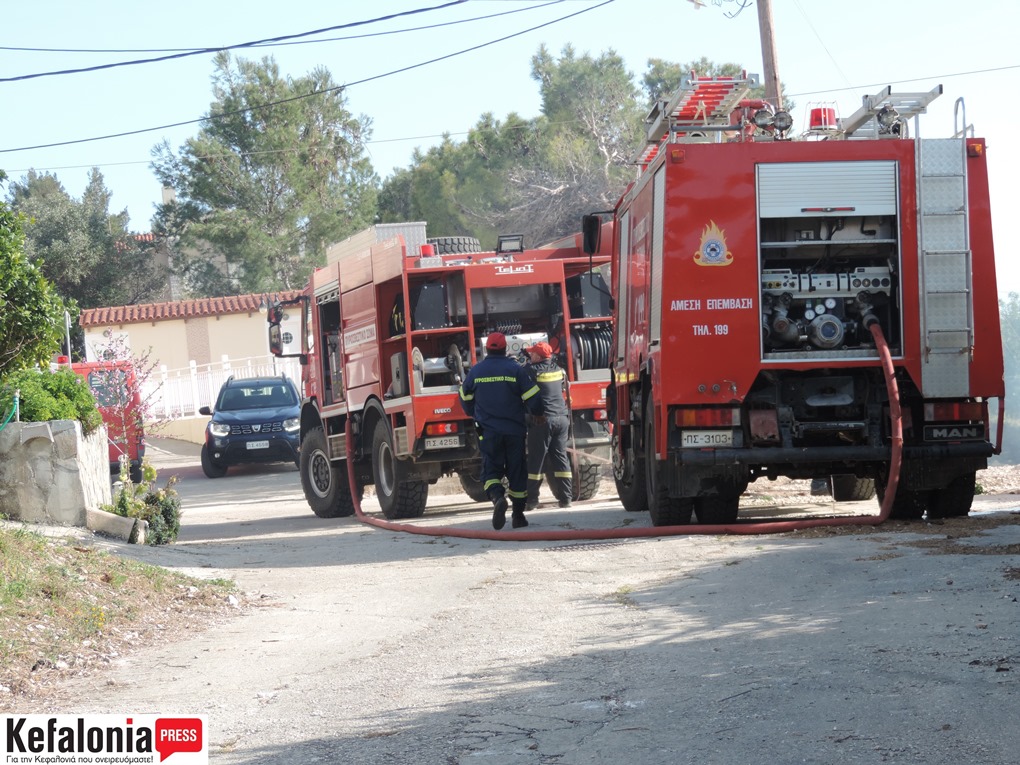 Πυρκαγιά εν υπαίθρω στη Λάσση Κεφαλονιάς (Φώτο)